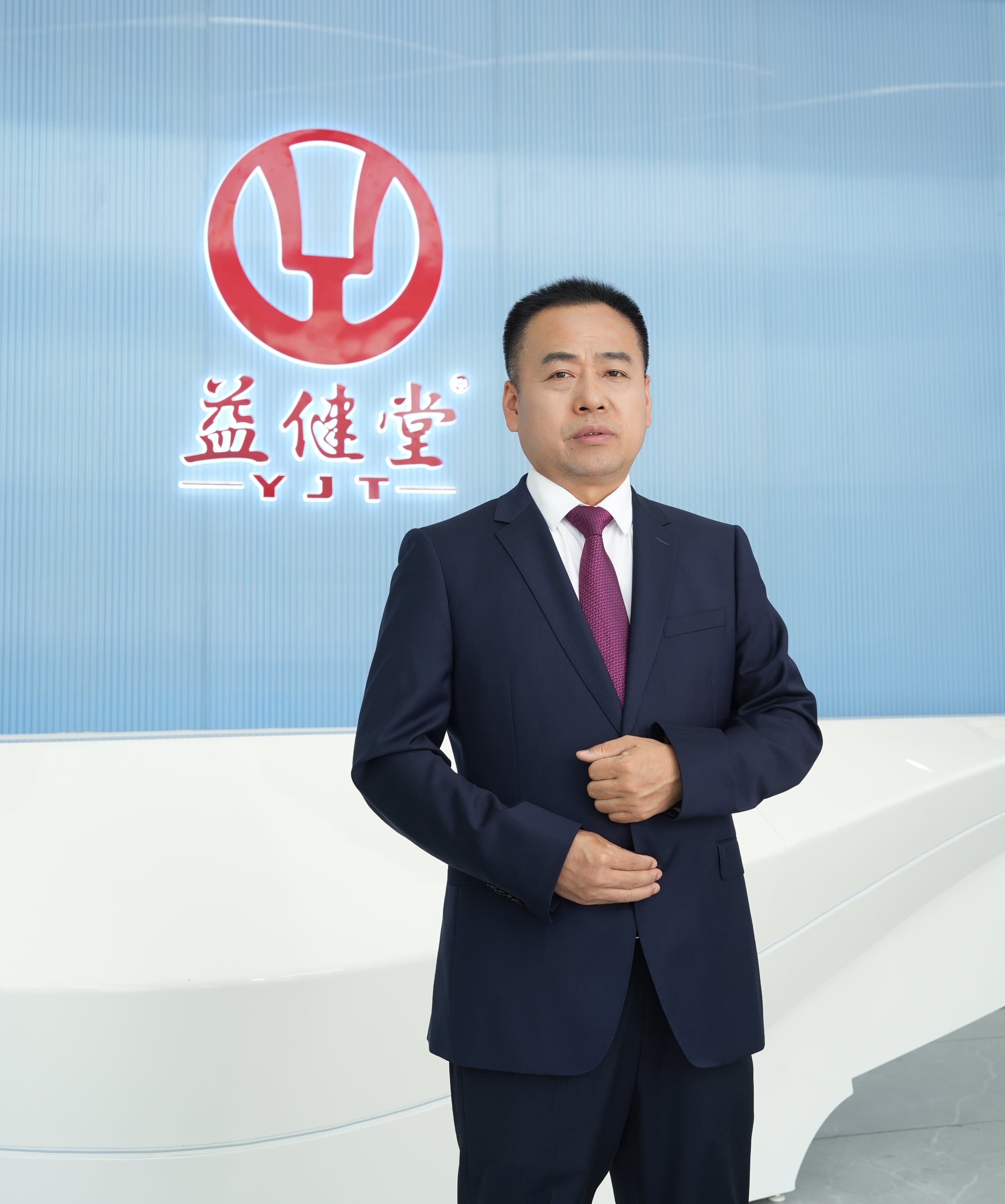 冯总照片02